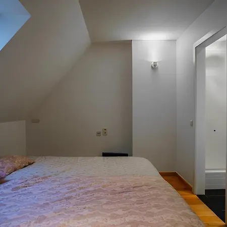 Big And Comfortable Triplex In Knokke Exterior photo