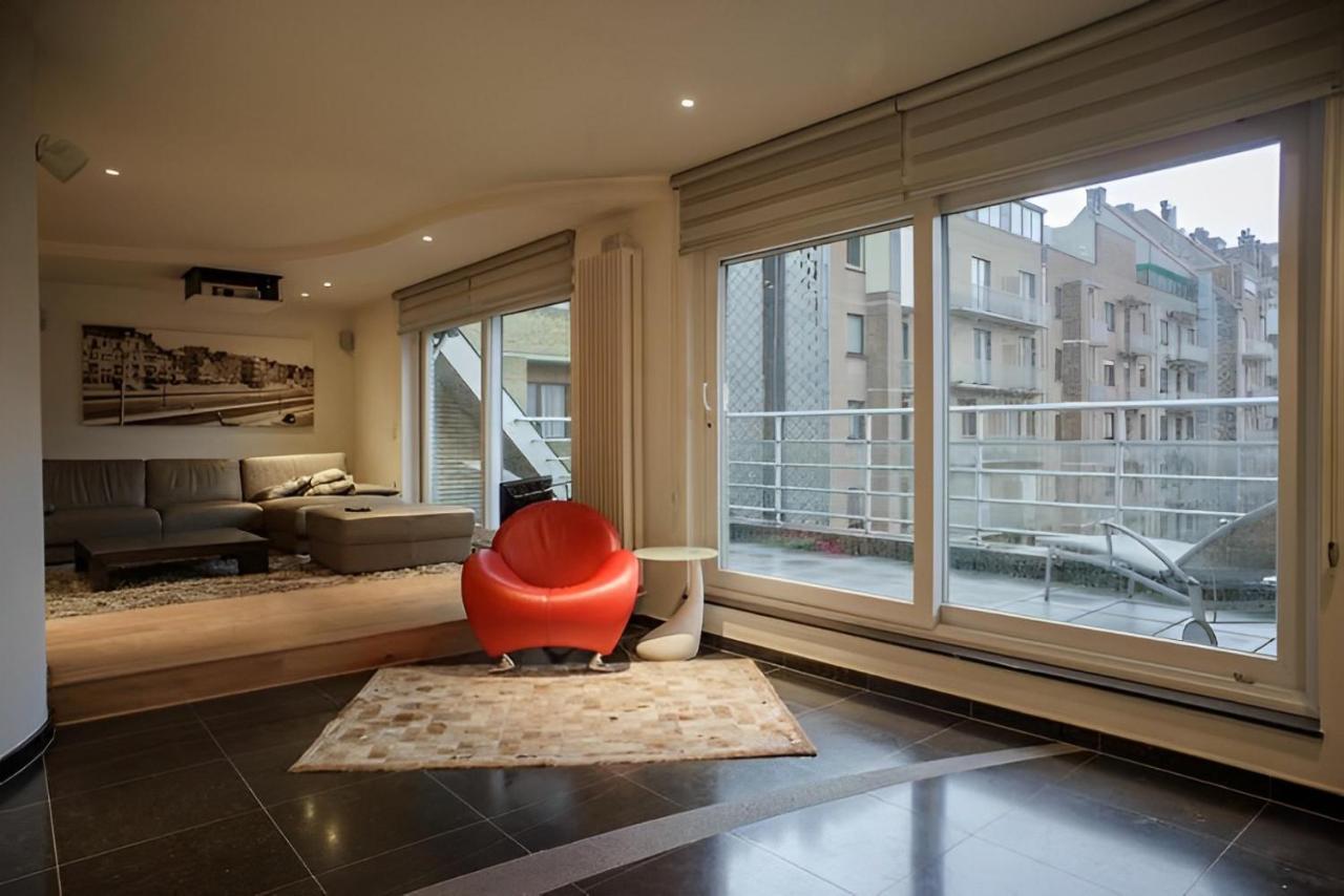 Big And Comfortable Triplex In Apartment Knokke-Heist