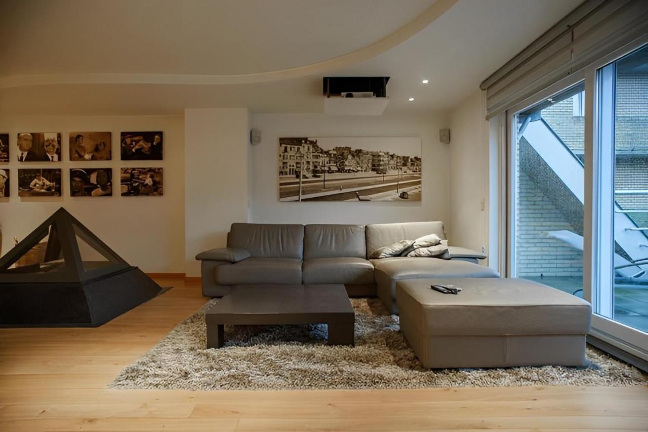 Big And Comfortable Triplex In Apartment Knokke-Heist